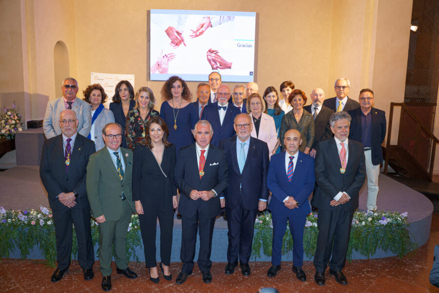 El Colegio reconoce a 15 médicos de Ronda y su comarca