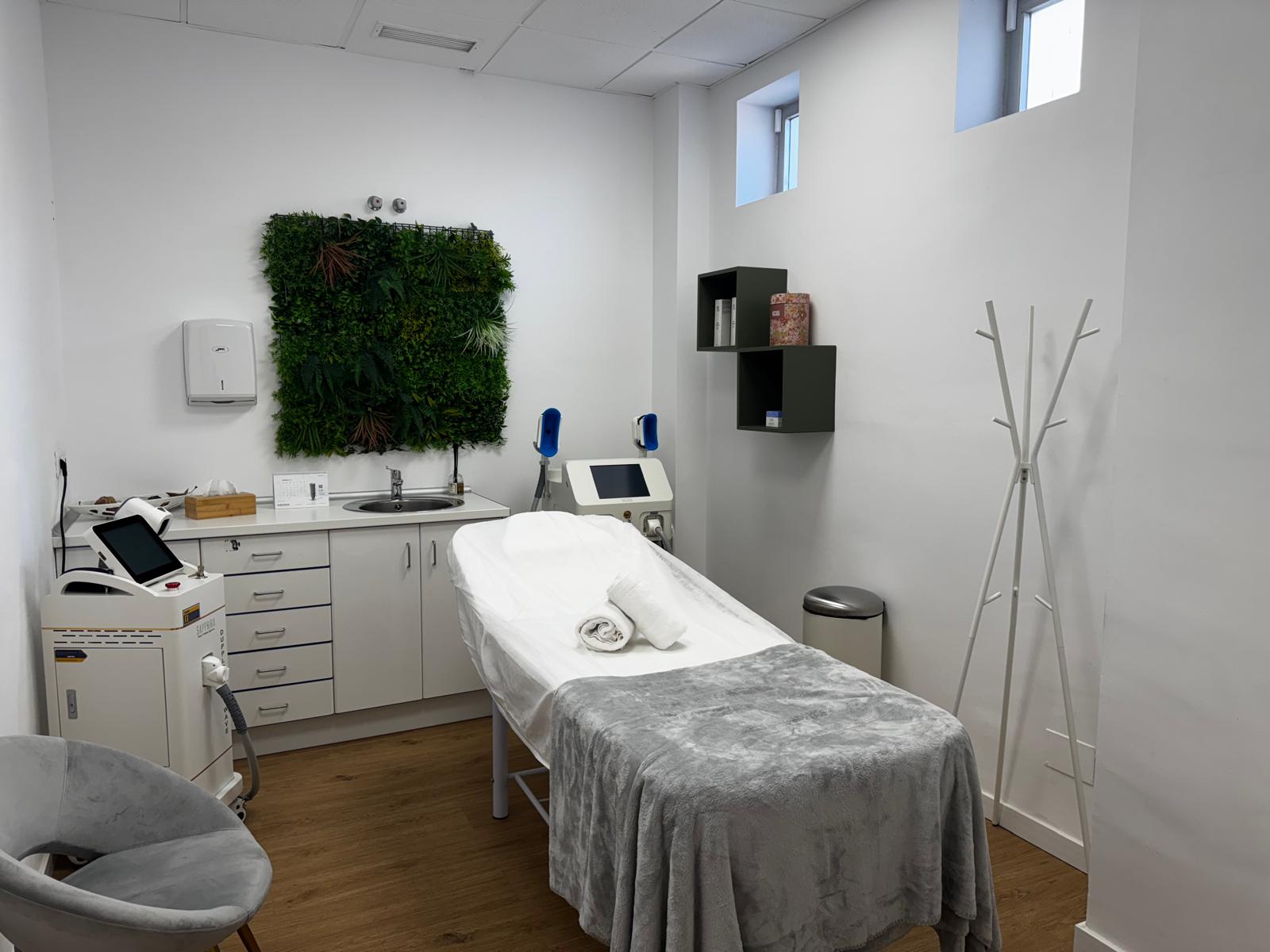 3f1deb3b-499e-436a-9288-21e163a025371klSLfq