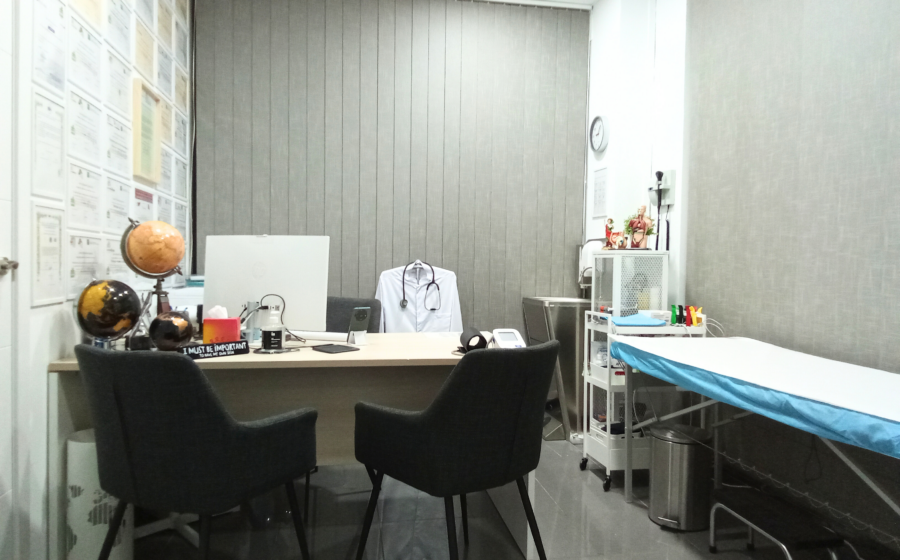 Se alquila despacho médico en Málaga (zona El Palo)