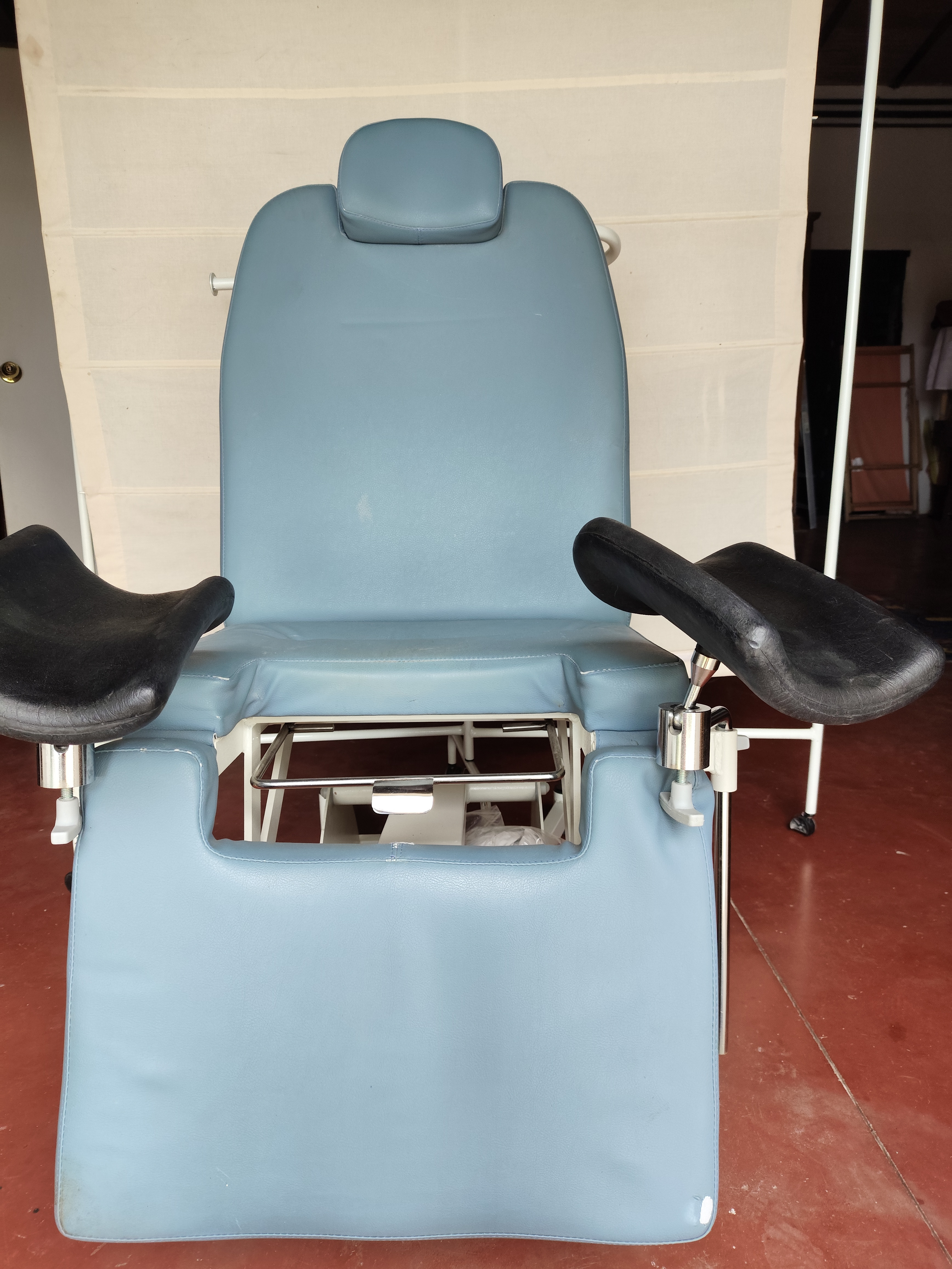 mesa-ginecologicaVjd5n2k