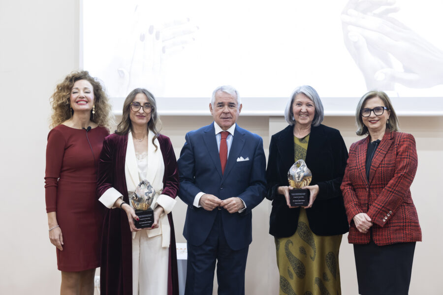 Las Dras. Carmen Agüera y Lourdes Quirós Premios Dra. Fanny Medina 2026