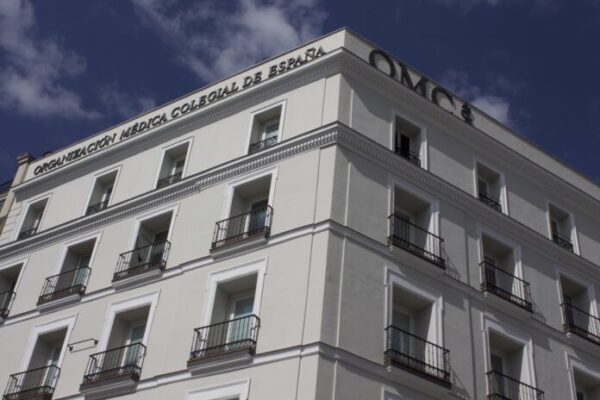 La contratación de médicos no especialistas supone un riesgo para el Sistema Nacional de Salud y el sistema MIR