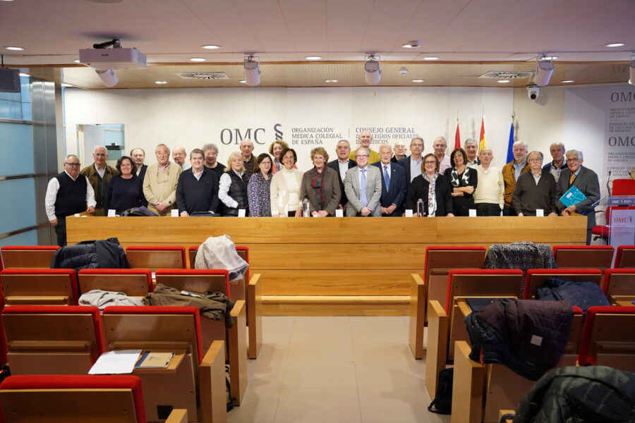 Aprobado por unanimidad el Plan Colaborativo de los Médicos Sénior con el SNS y otras Administraciones Públicas