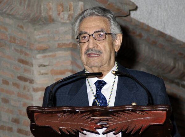 El Colegio lamenta el fallecimiento del Dr. Rodríguez Cabezas